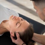 Étiopathie : qu&rsquo;est-ce que c&rsquo;est et quels troubles peut-elle soigner ? (Dos, digestion…)